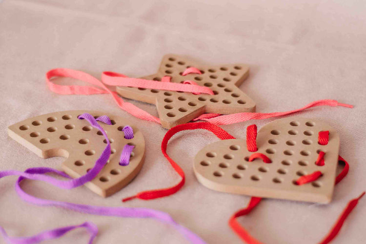 Lacing Toy \ Heart